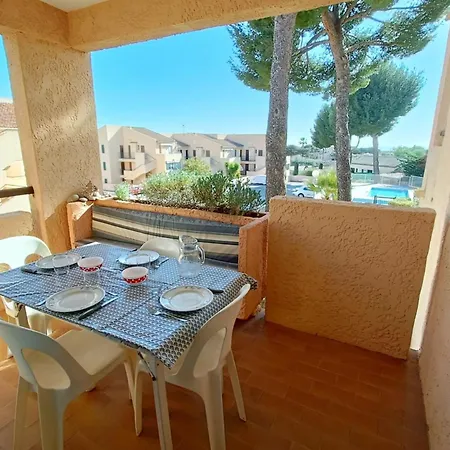 Lägenhet Bright Cocoon With Shared Pool In Bandol